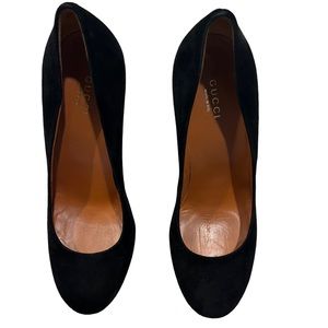 GUCCI Betty PLATFORM PUMP Black Suede Round Toe CLASSIC 4" Heel Size 38.5